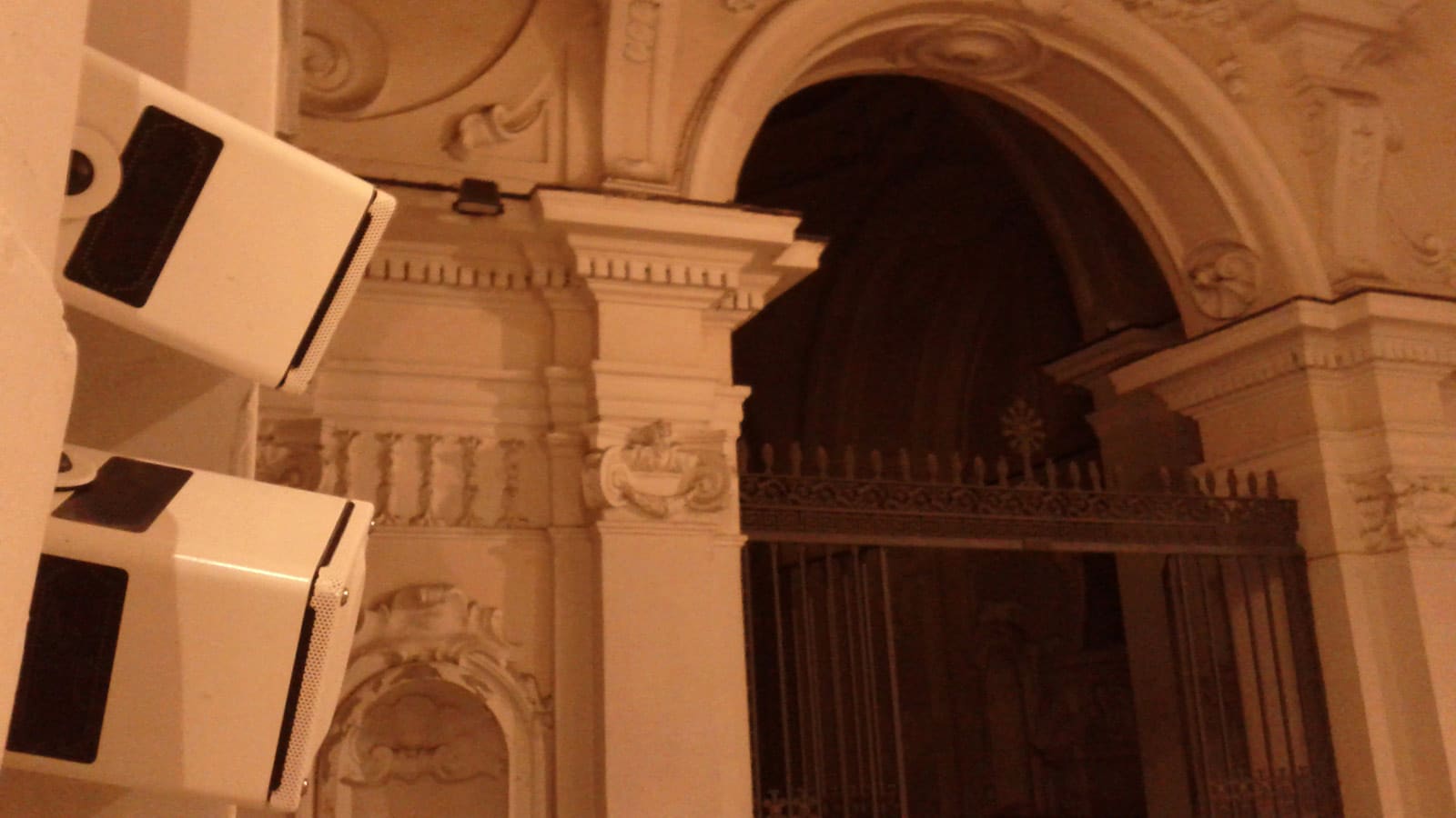 Meyer Sound CAL Maximizes Speech Intelligibility in Medieval Italian Cathedral