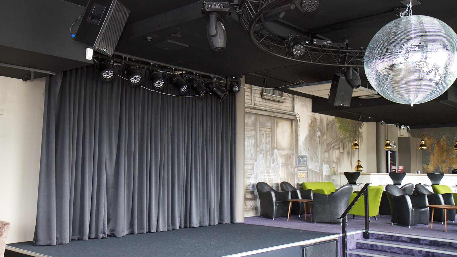 Denmark's SOHO Lounge Installs Meyer Sound UP-4XP 48V Loudspeakers