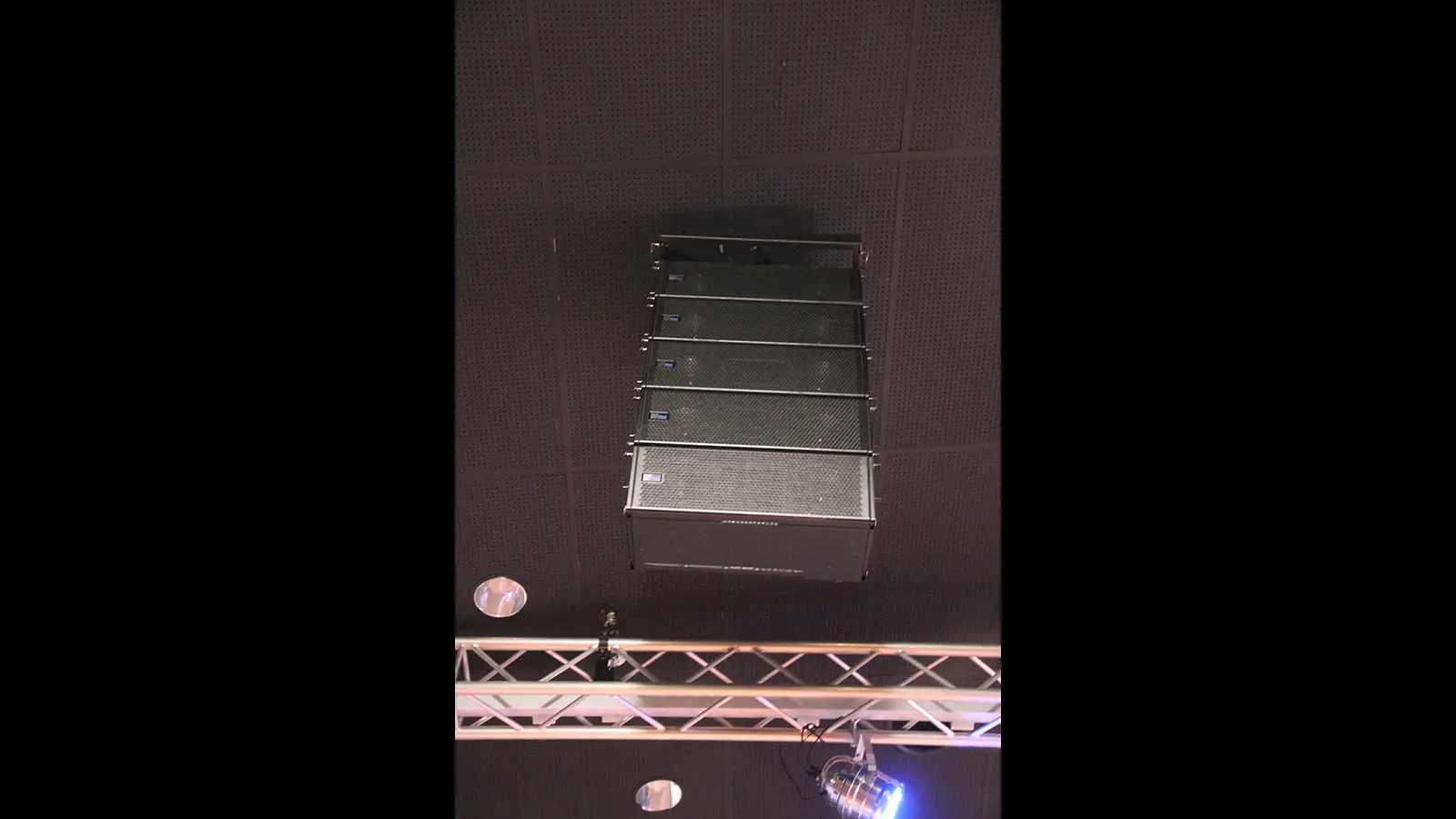 Meyer Sound M'elodie Heightens Speech and Music at Malaysian Church