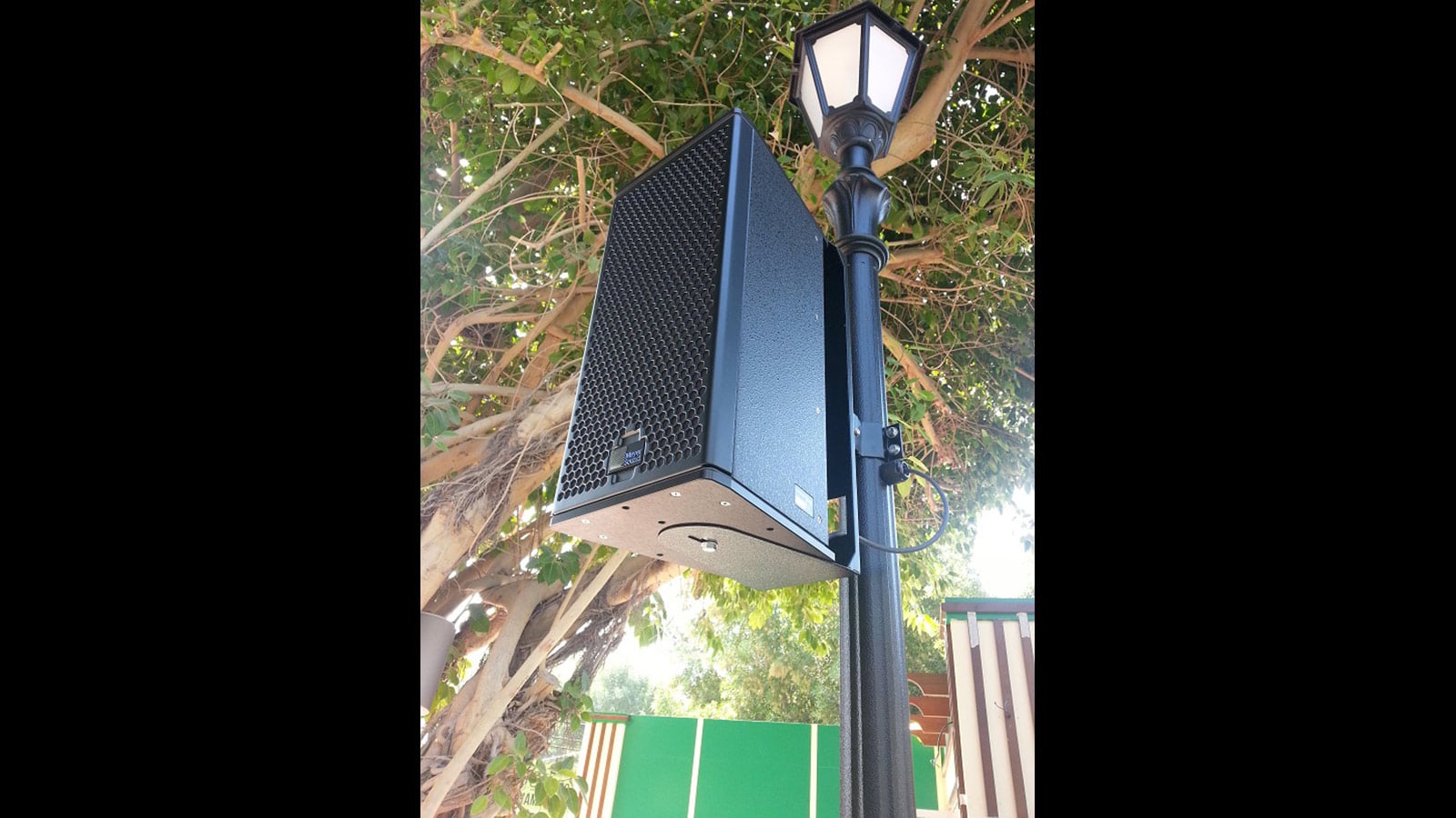 Irish Village Pub in Dubai Extends Outdoor Terrace with Meyer Sound 48 V Loudspeakers