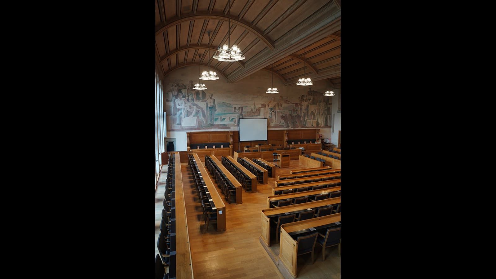 Cutting through Reverberation: Meyer Sound CAL at 15th Century Swiss Parliament Hall