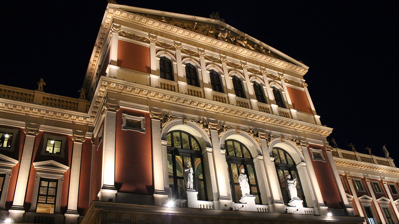 Musikverein Chooses Meyer Sound CAL: Bringing Sonic Depth and Speech Clarity to Vienna's Distinguished Concert Hall