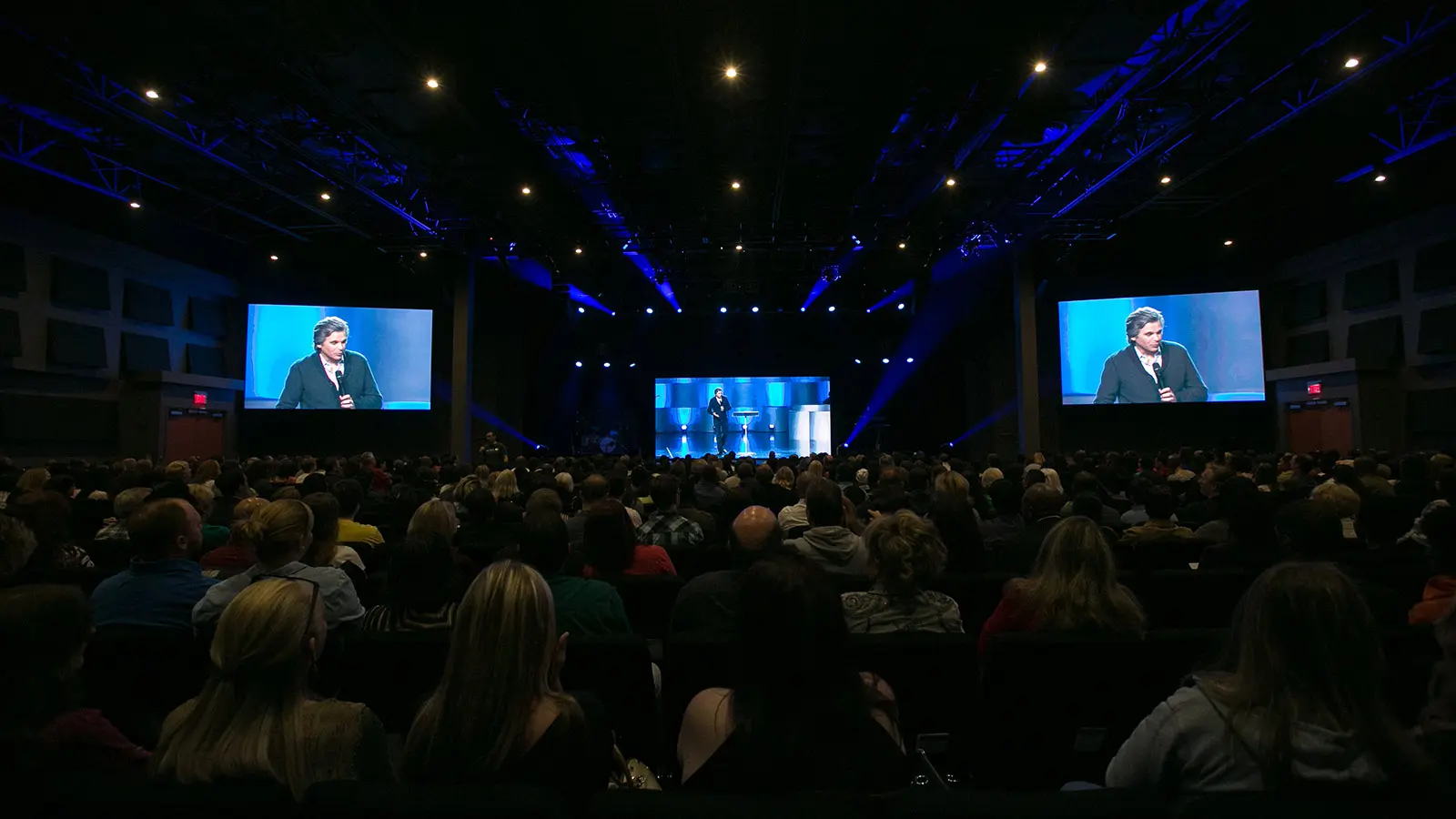 Georgia's Free Chapel Expands to New Gwinnett Campus with Meyer Sound MINA