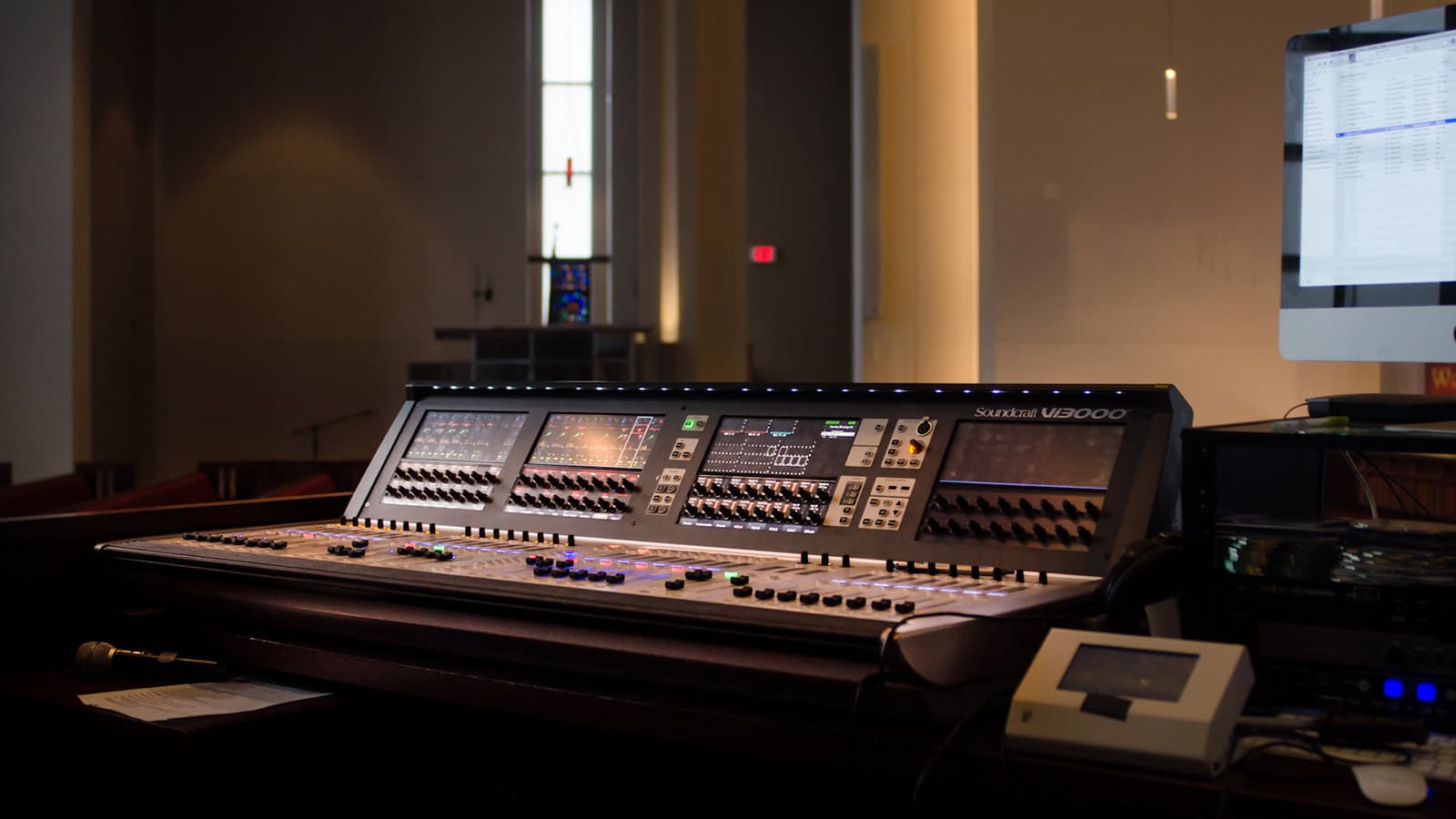 At Texas Trinity Lutheran Church, Meyer Sound CAL Provides 