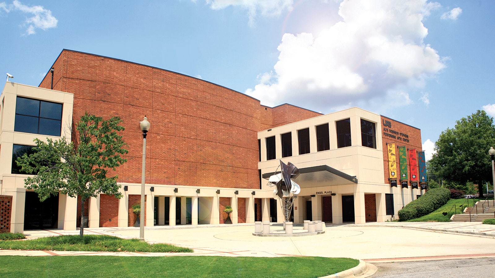 University of Alabama PAC Chooses Meyer Sound LYON for the Long Haul