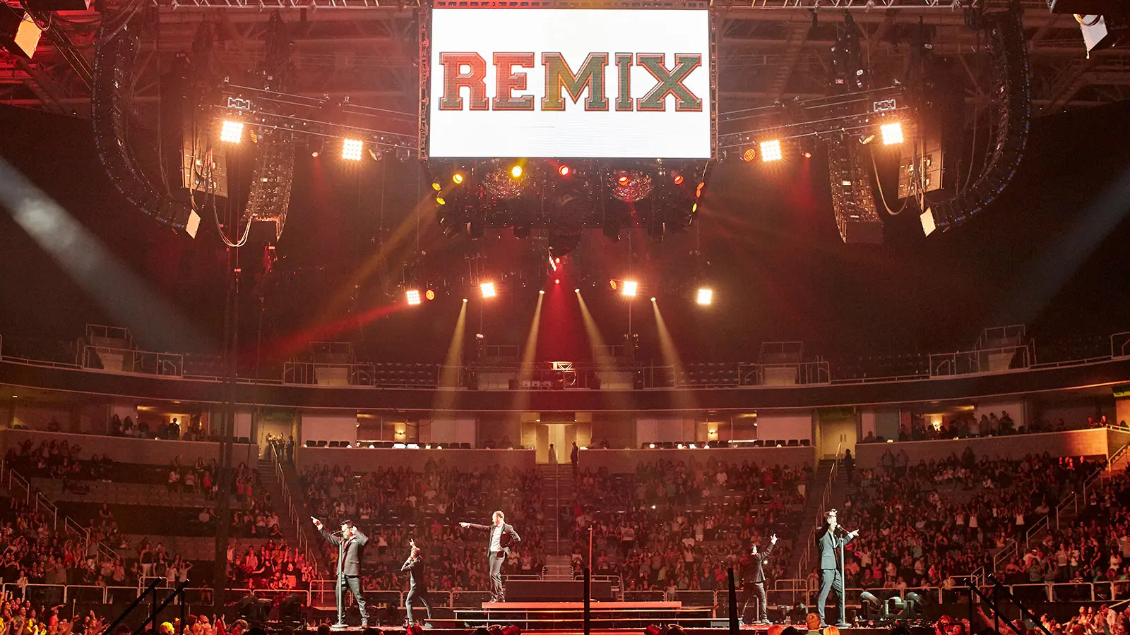New Kids on the Block on In-the-Round Arena Tour with Meyer Sound LYON and VER Tour Sound