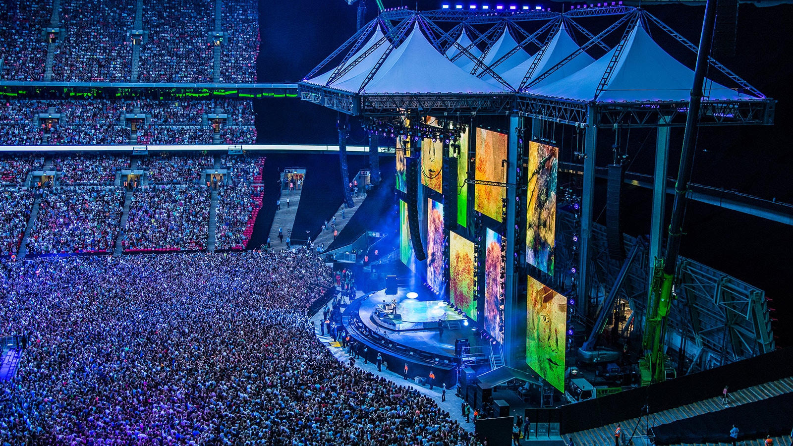 Ed Sheeran Captivates Wembley and Croke Park Stadiums with Meyer Sound LEO