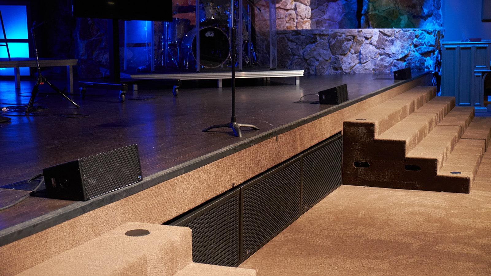 Gateway Fellowship is First Church to Install New Meyer Sound LEOPARD