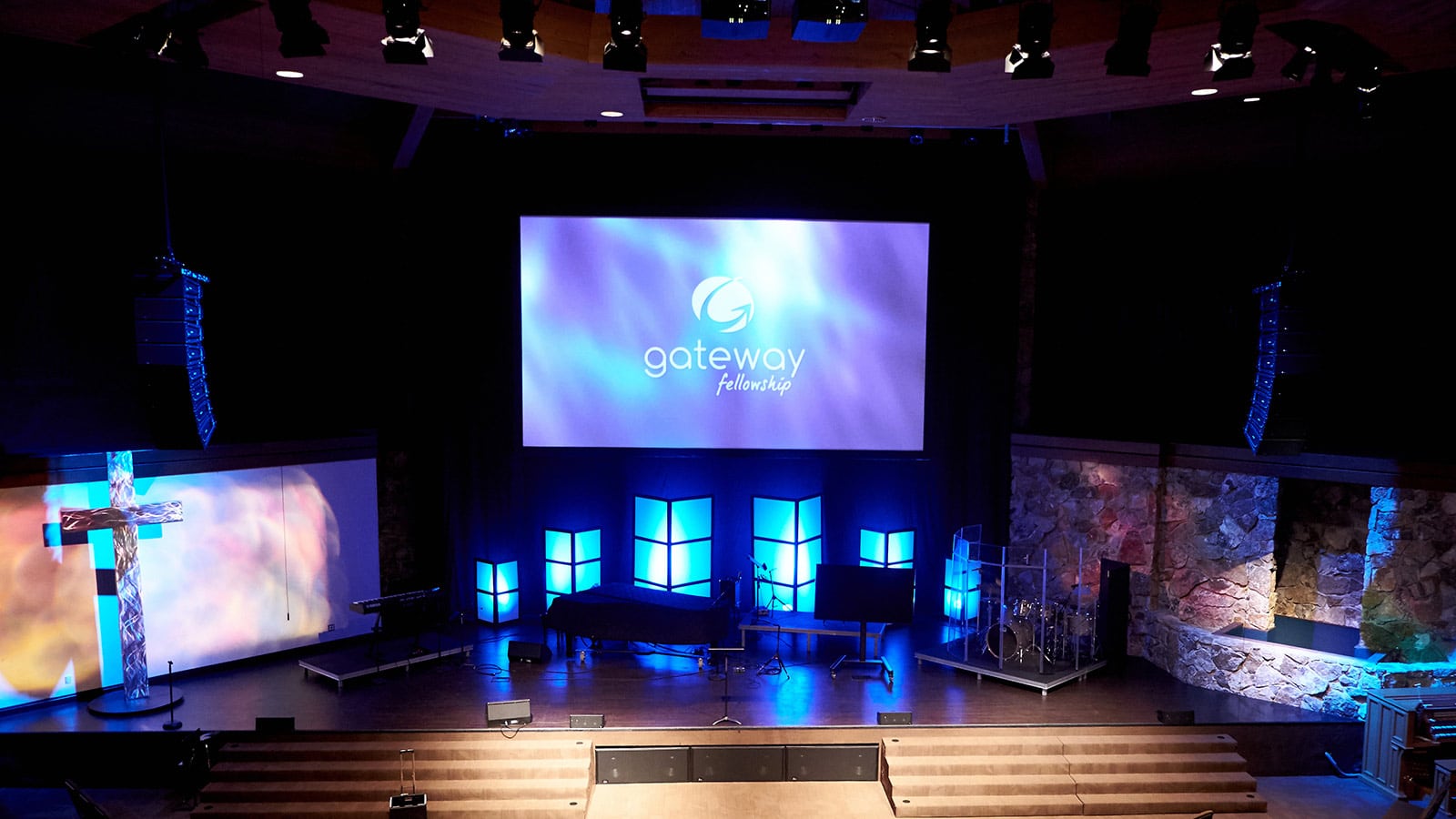 Gateway Fellowship is First Church to Install New Meyer Sound LEOPARD