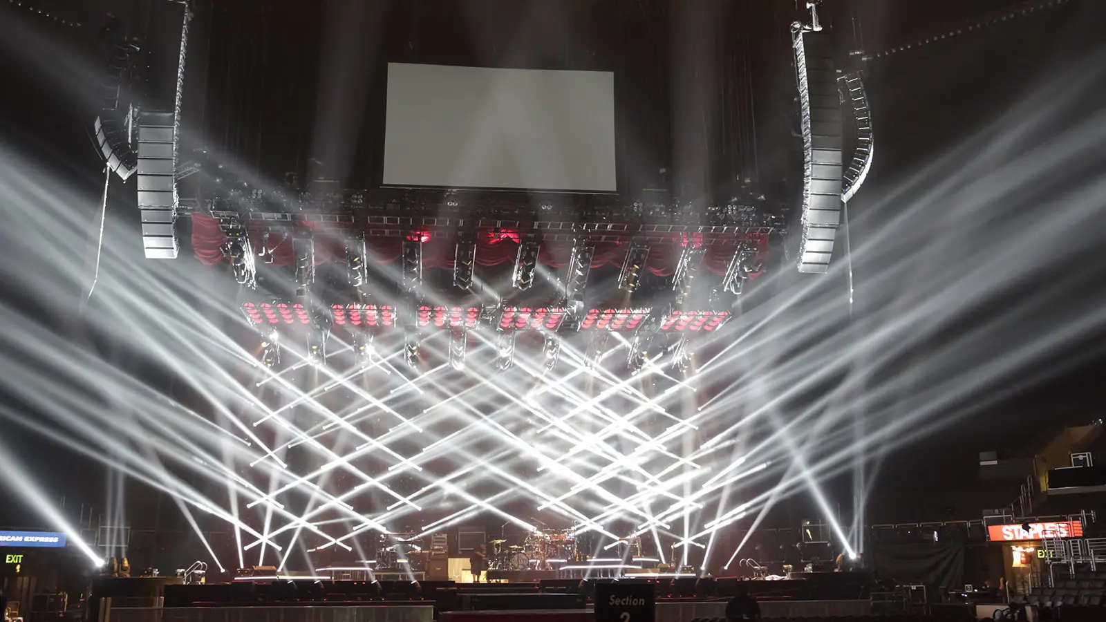 Shania Twain Hits 59 Cities on Farewell Tour with Meyer Sound LEO