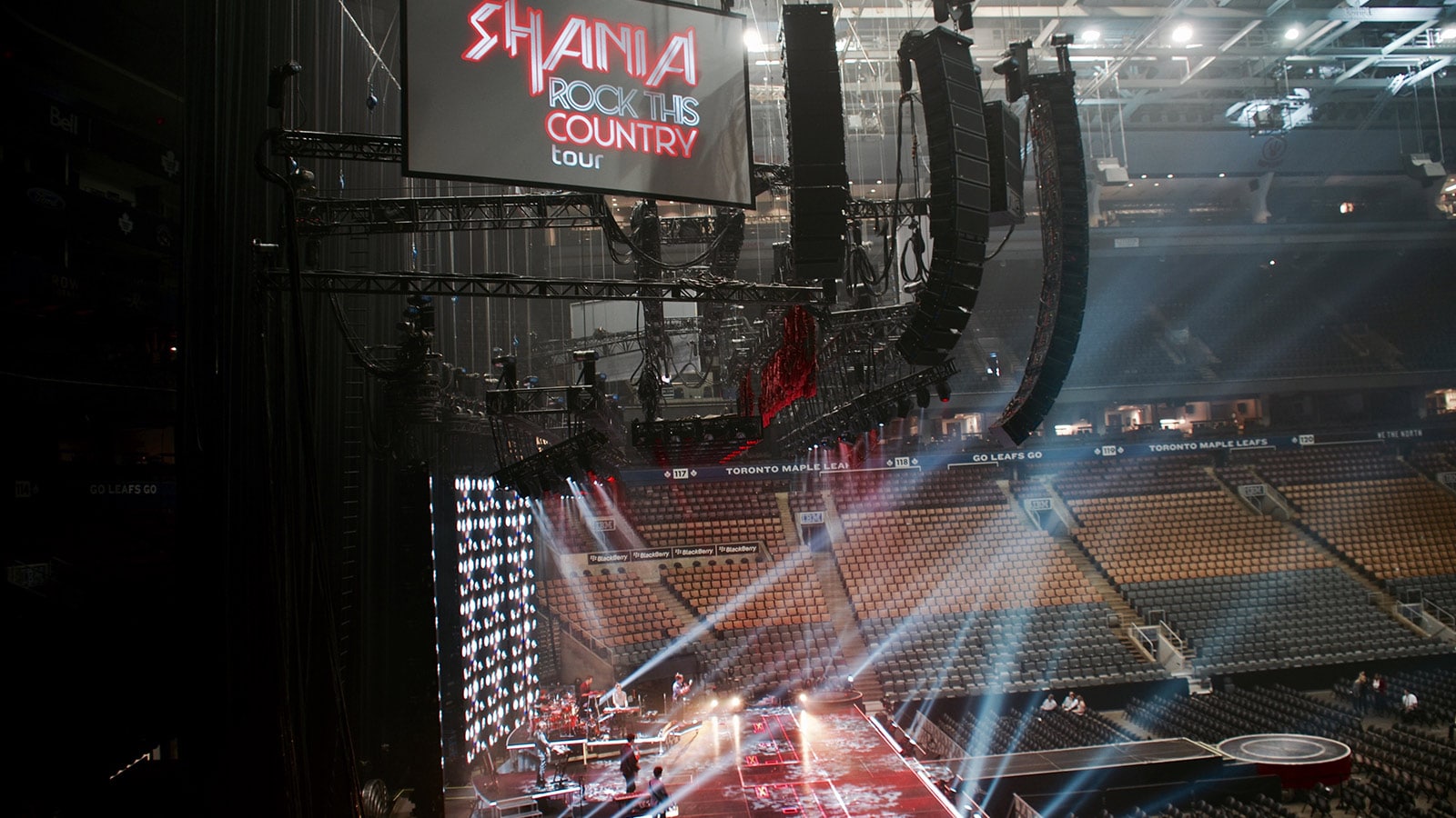 Shania Twain Hits 59 Cities on Farewell Tour with Meyer Sound LEO