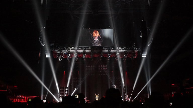 Shania Twain on Farewell Tour with LEO