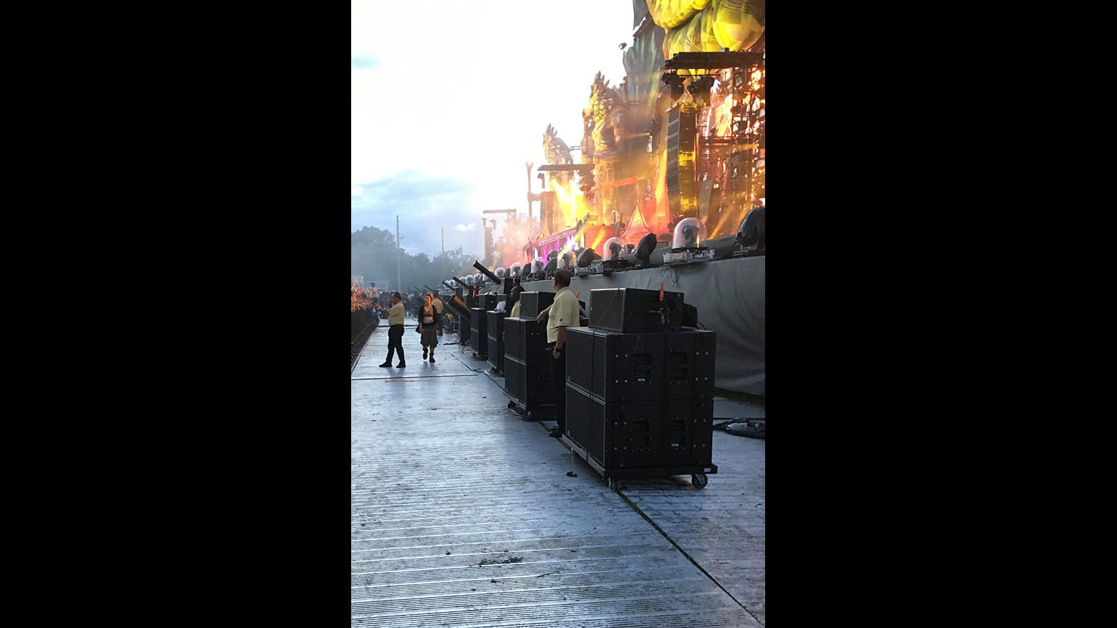 Meyer Sound LEO Wows Crowds at Electric Daisy Carnival Orlando