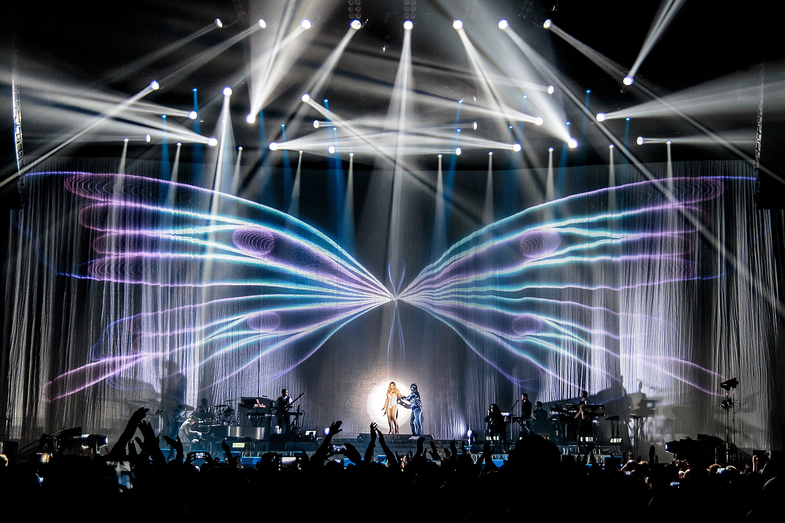 Mariah Carey Tours Europe with Meyer Sound LEO: 