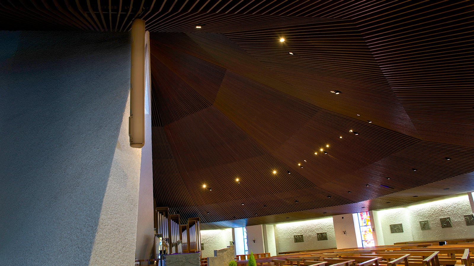 Meyer Sound CAL Loudspeakers Enhance Intelligibility and Aesthetics at Swiss Church