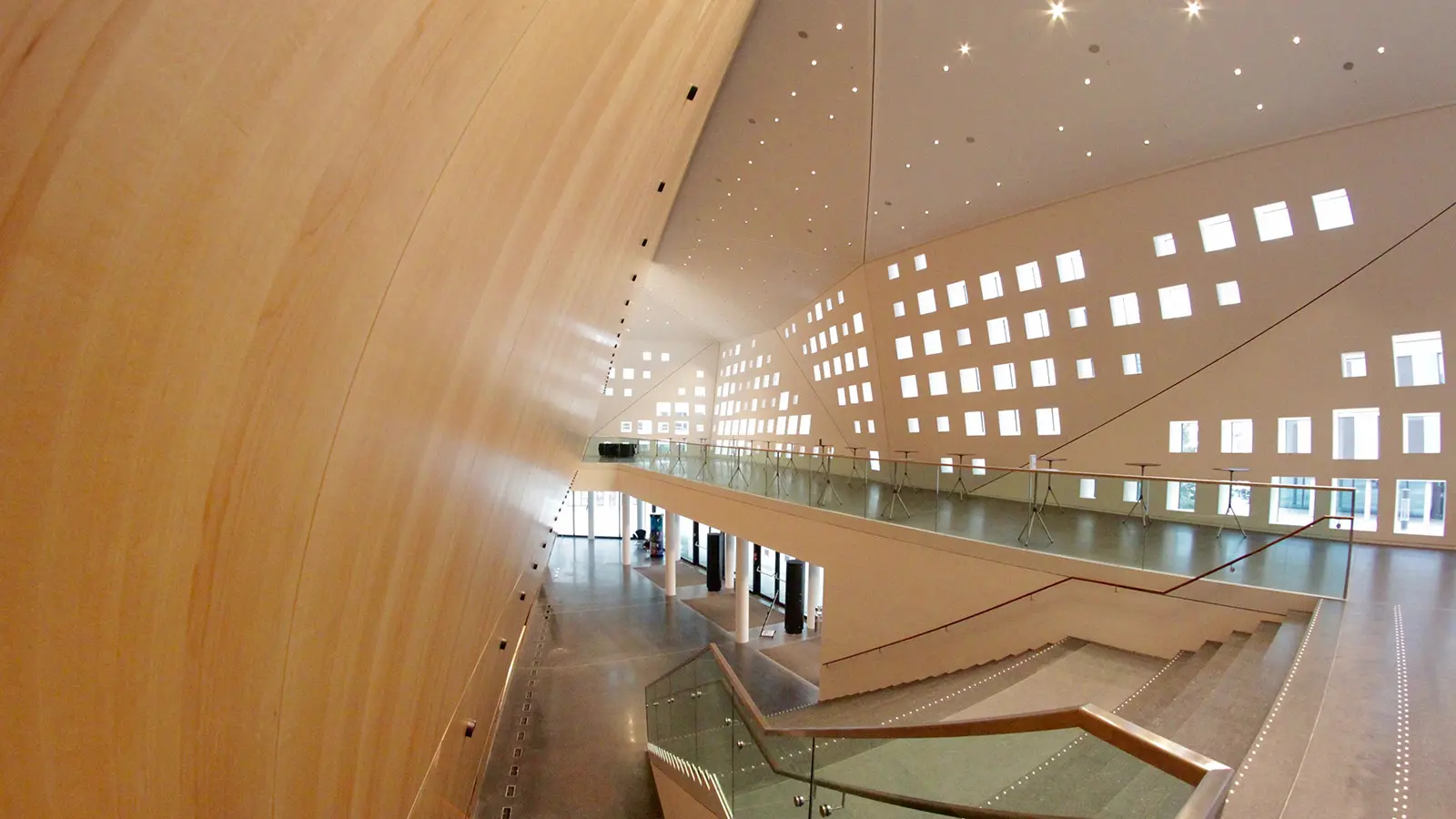 Meyer Sound Constellation Adapts to Any Event at Germany’s kING Culture and Congress Hall