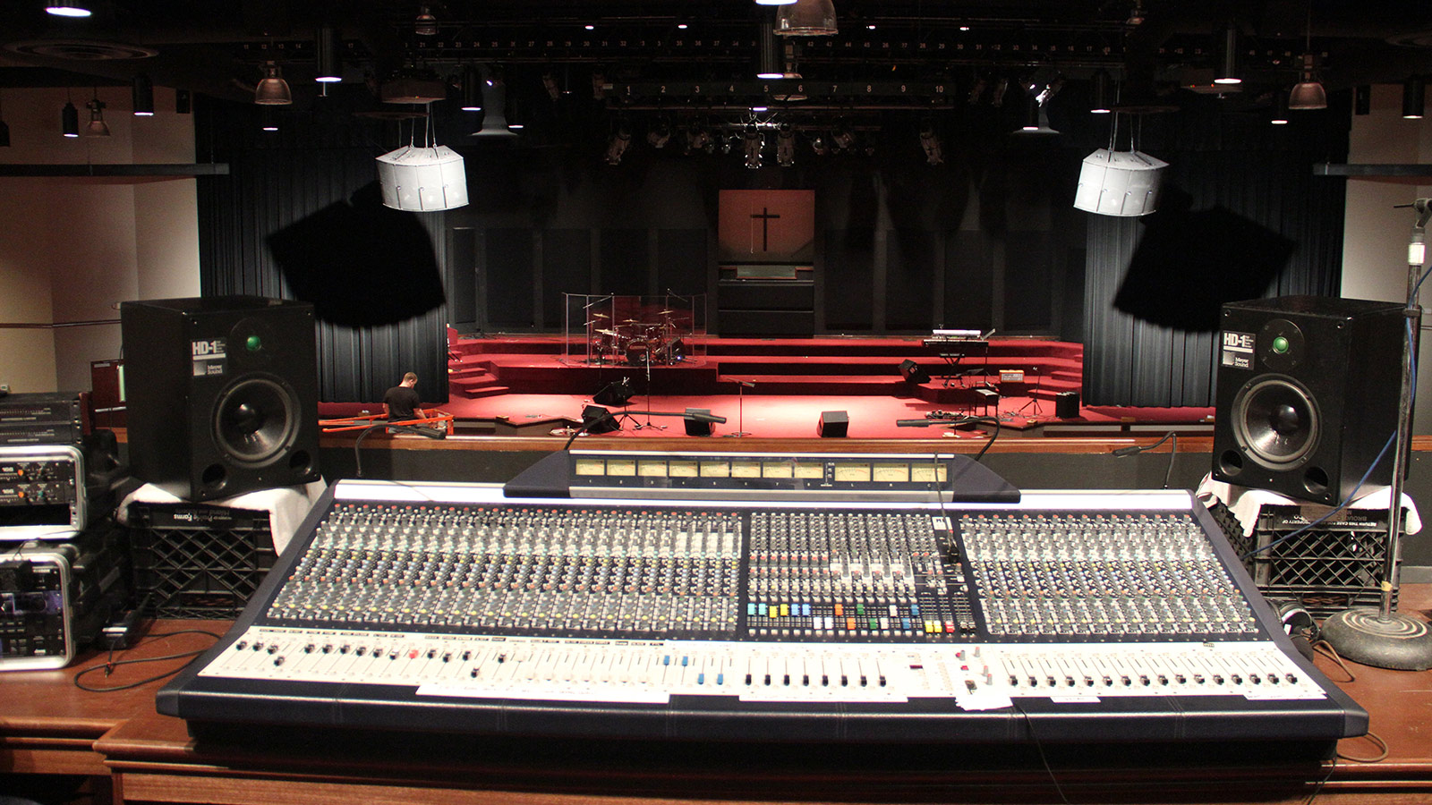 With Meyer Sound JM-1P, the Power Difference is Clear at Kentucky's Hillvue Heights Church