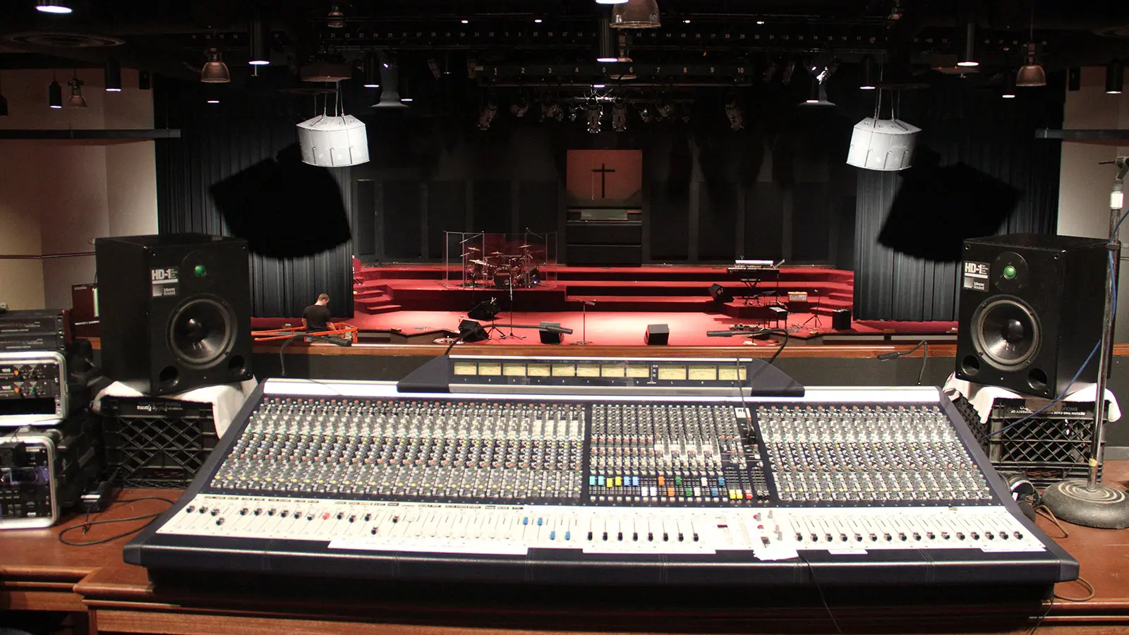 With Meyer Sound JM-1P, the Power Difference is Clear at Kentucky's Hillvue Heights Church