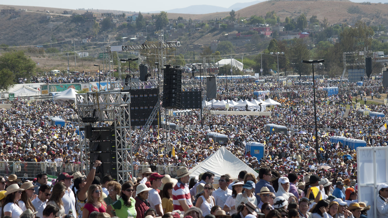 Record-breaking 268 Meyer Sound MILO Loudspeakers Support Papal Mass in Mexico