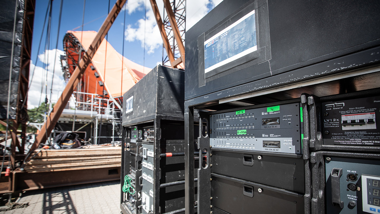 Galileo GALAXY load-in, Orange Stage