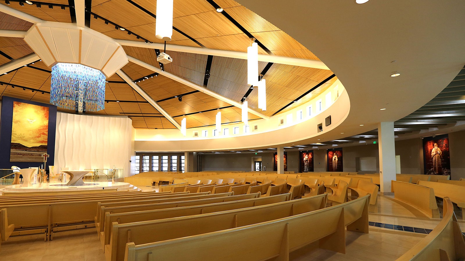 Meyer Sound LINA Harmonizes Eye and Ear at Las Vegas’ Holy Spirit Catholic Church