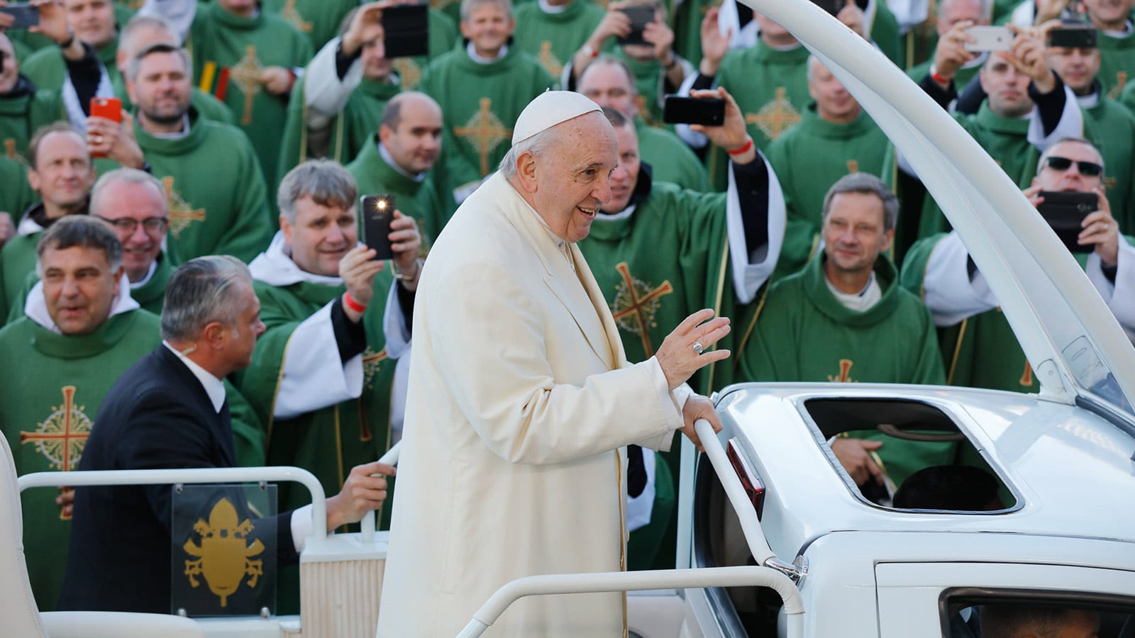 Meyer Sound LEO Family System Connects Pope Francis to Lithuanian Faithful at Open-Air Mass