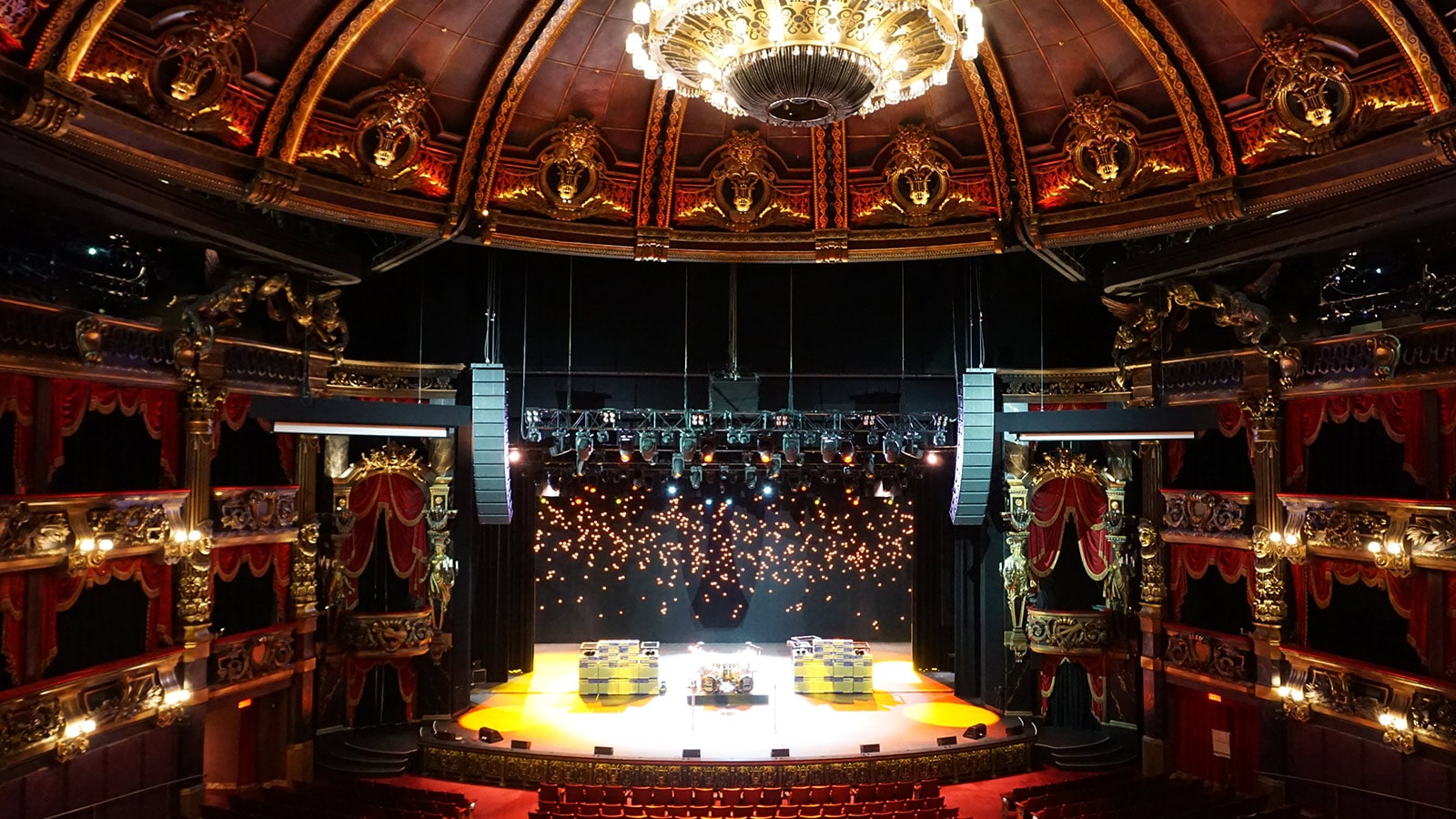 Las Vegas’ Opulent Venetian Theatre Rocks Harder with New Meyer Sound LYON System