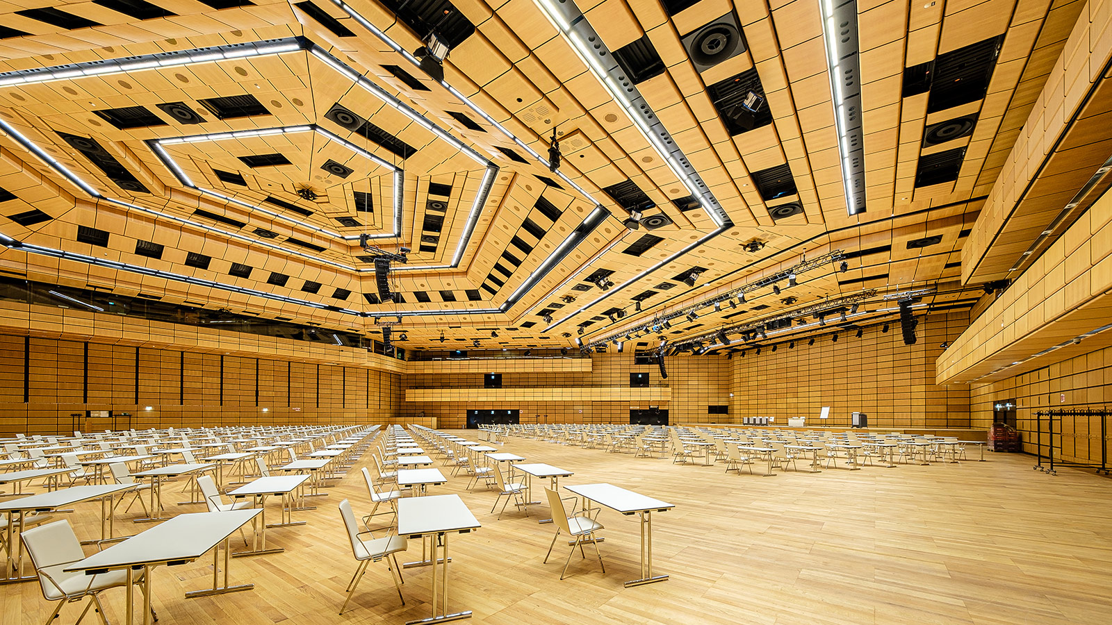 Meyer Sound’s Largest Permanent Installation of New ULTRA-X40 at Austria Center Vienna 