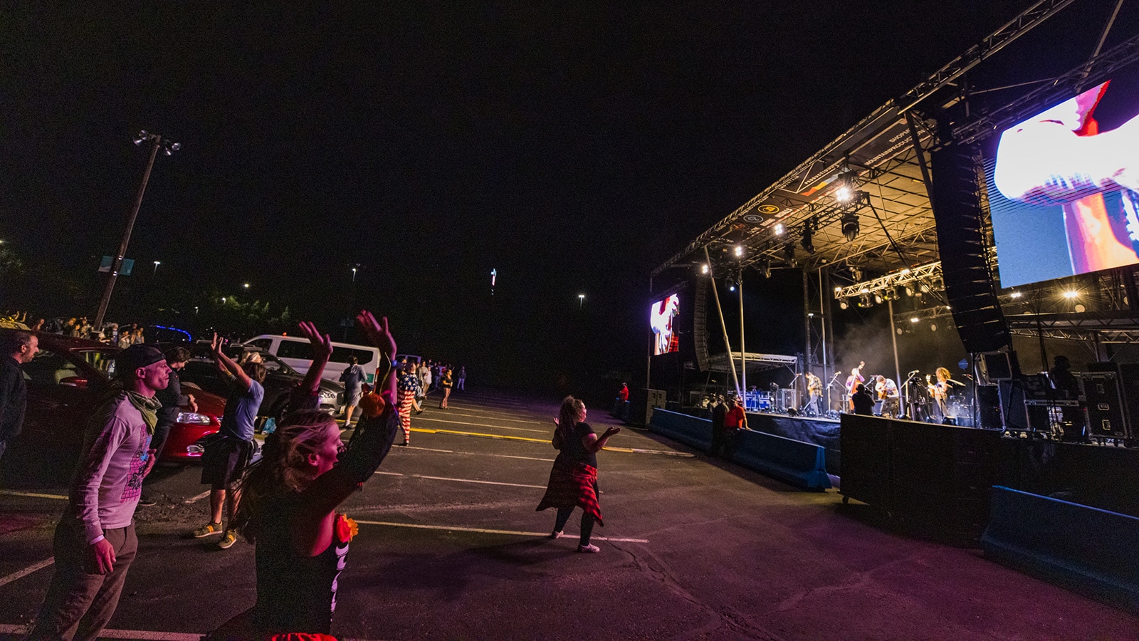 Meyer Sound Meets Billy Strings at the Drive-In with LEOPARD System Provided by DBS Audio Systems