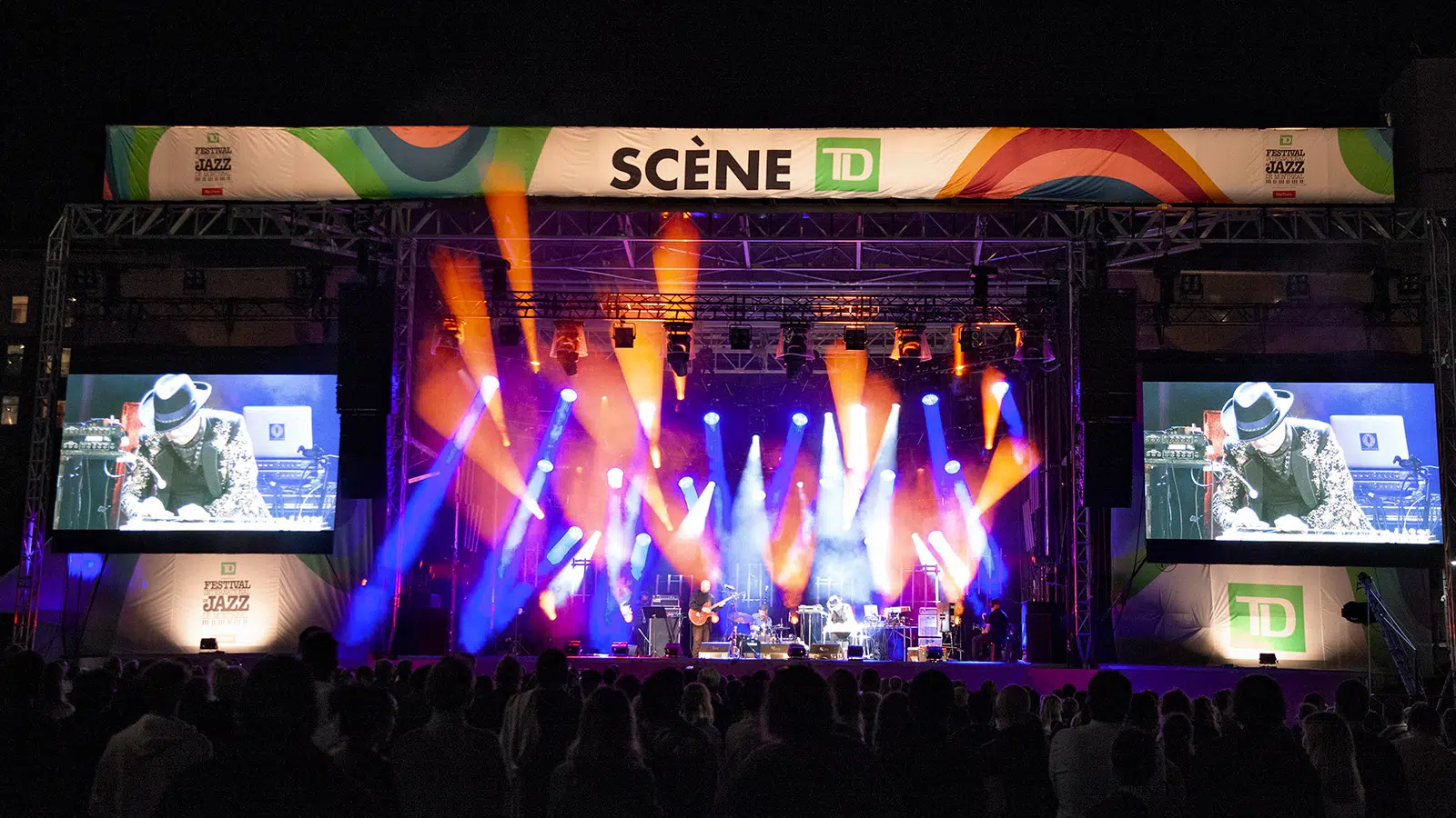 Daniel Lanois at Scène Place des Festivals
