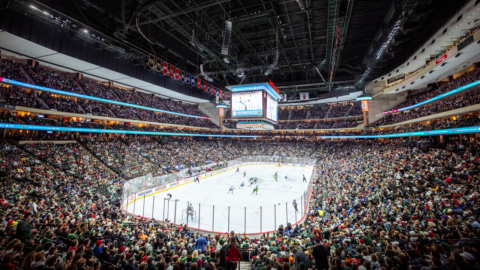 Meyer Sound PANTHER Goes Wild for NHL Games in Minnesota