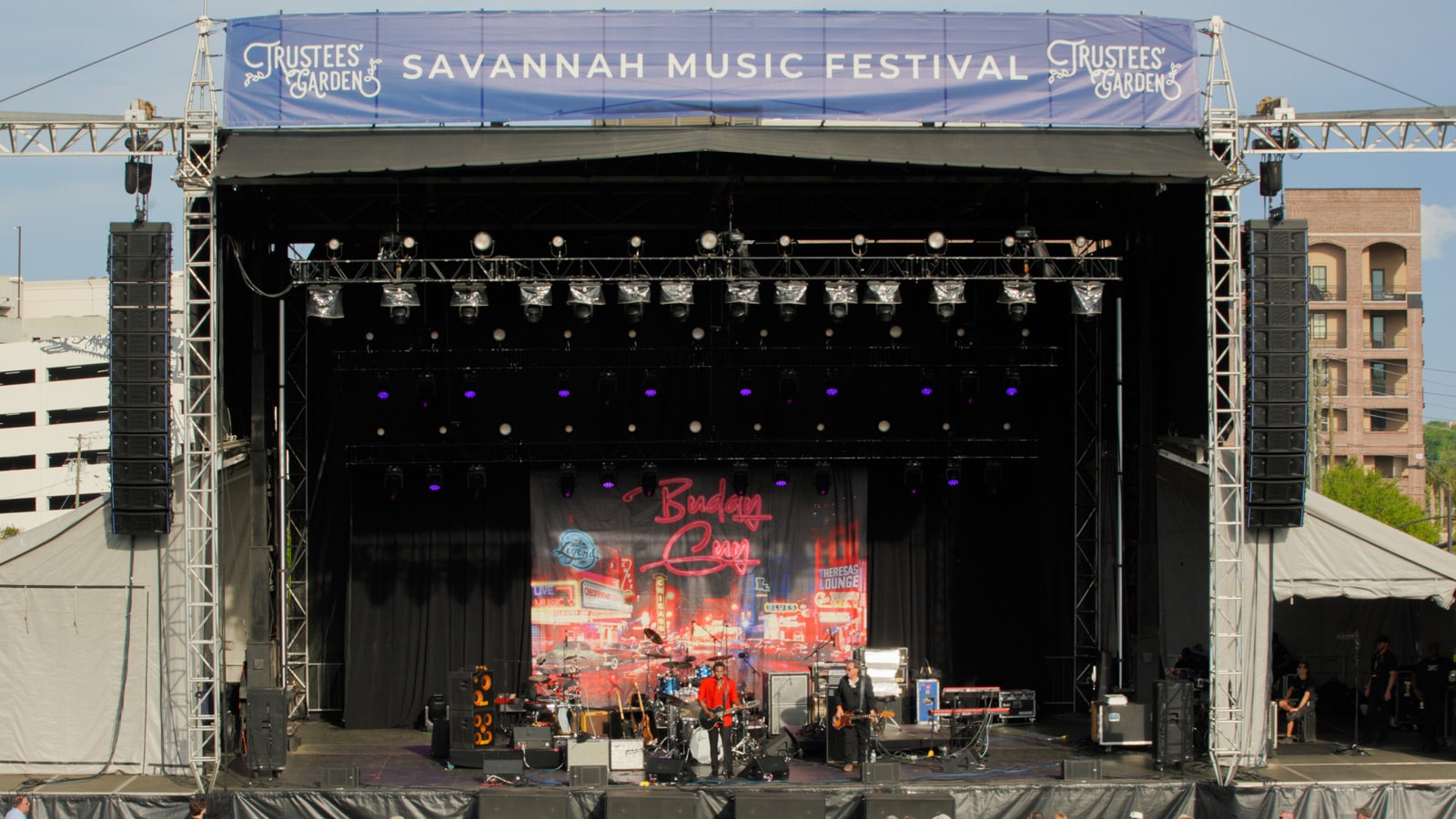 King Solomon Hicks performs on the outdoor main stage at Trustees' Garden