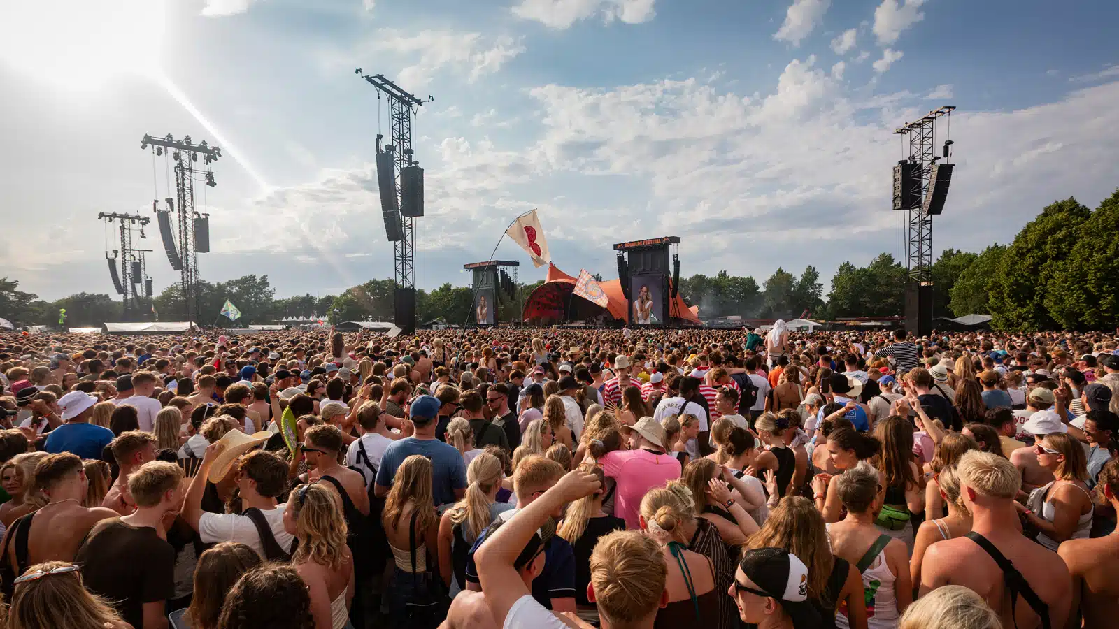 Meyer Sound PANTHER and 2100-LFC Power Orange Stage at Roskilde Festival 2025