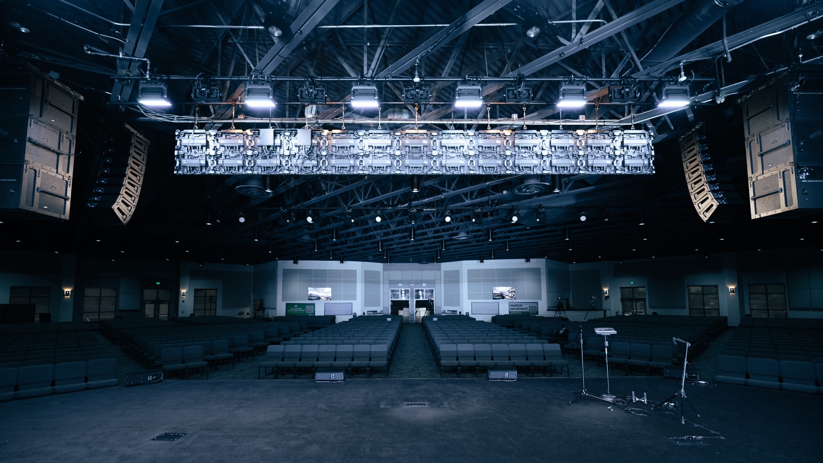 Meyer Sound LINA System Transforms Worship Experience at Calvary Church